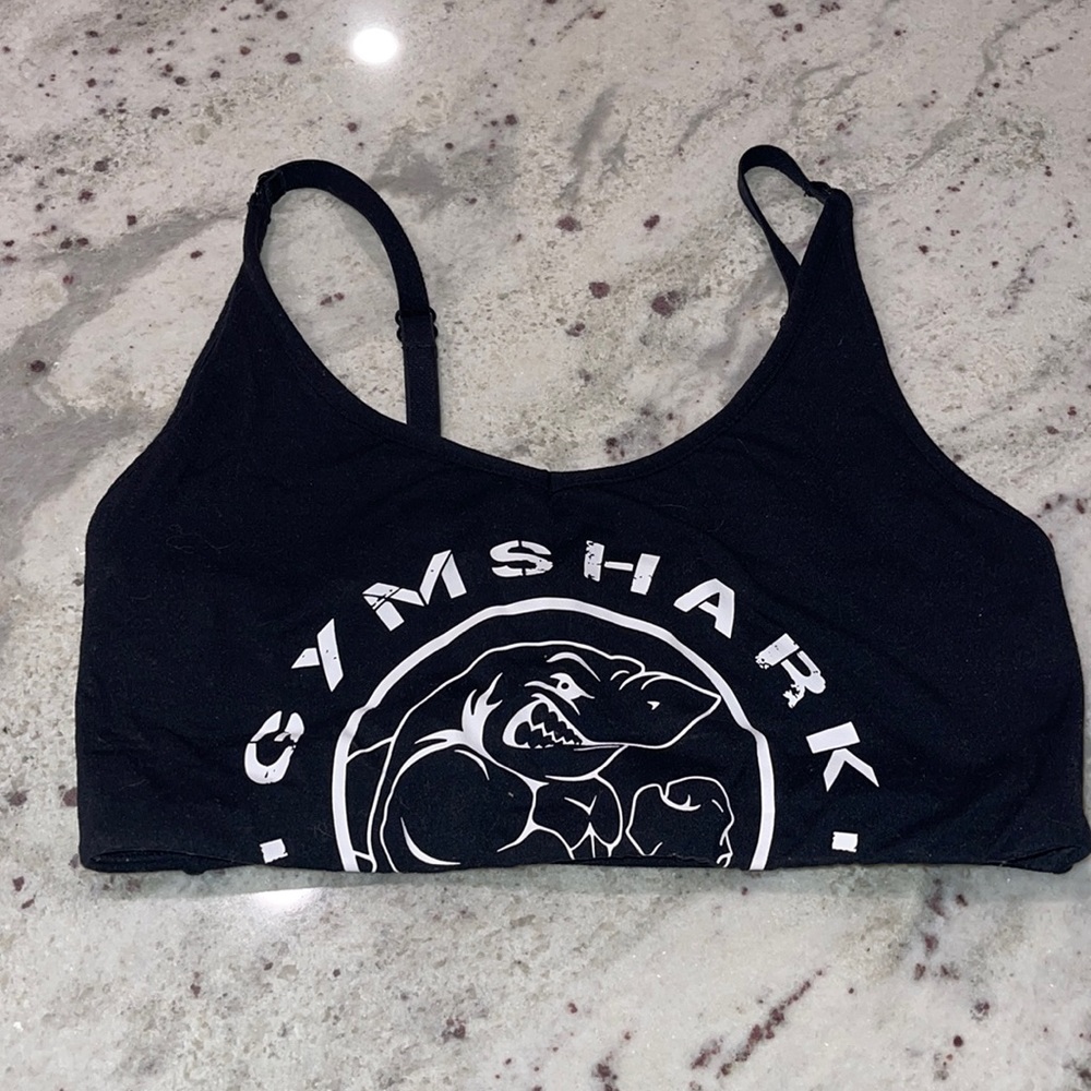 Black Gymshark legacy bra